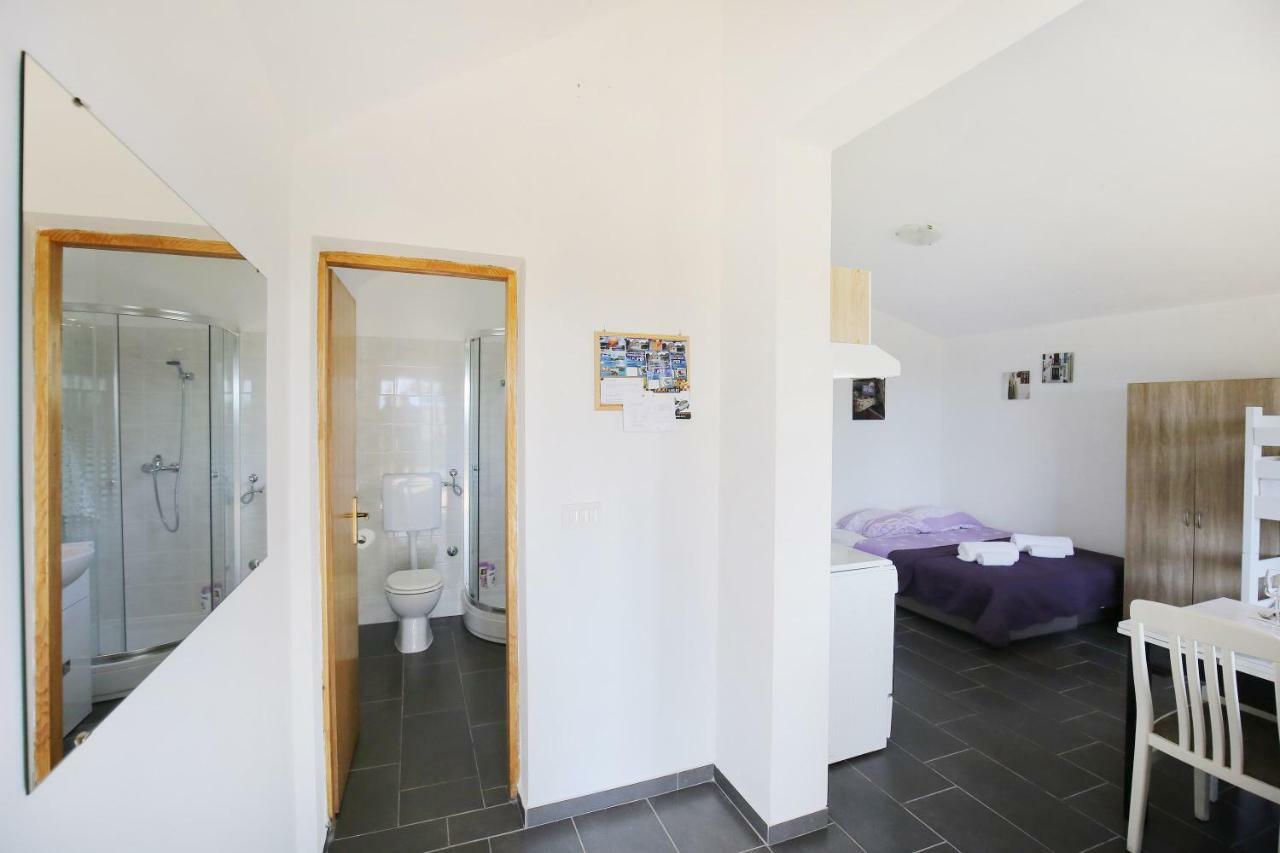 House On The Beach Tin Privlaka  Extérieur photo