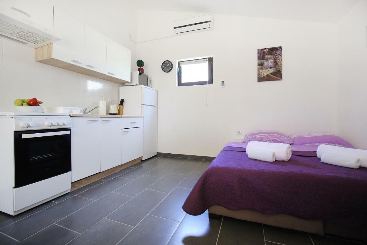 House On The Beach Tin Privlaka  Extérieur photo